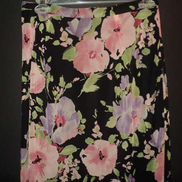 Twyla Blue Size 8 Straight Floral Skirt Mid-Calf - Picture 2 of 7